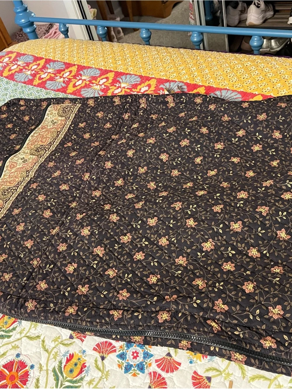 VTG Retired Vera Bradley Black Walnut Pattern Garment Bag Travel Bag